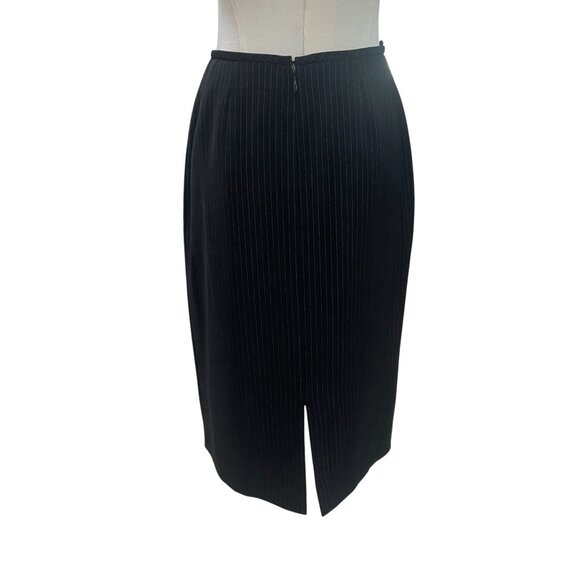 Tahari Pencil Skirt Black Pinstripe Business Minimalist Dark Academia Size 2 - Picture 7 of 8